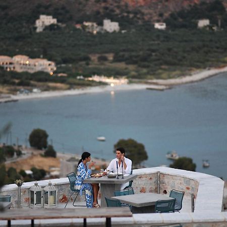 Petra & Fos Boutique Hotel & Spa Oitylo Eksteriør billede