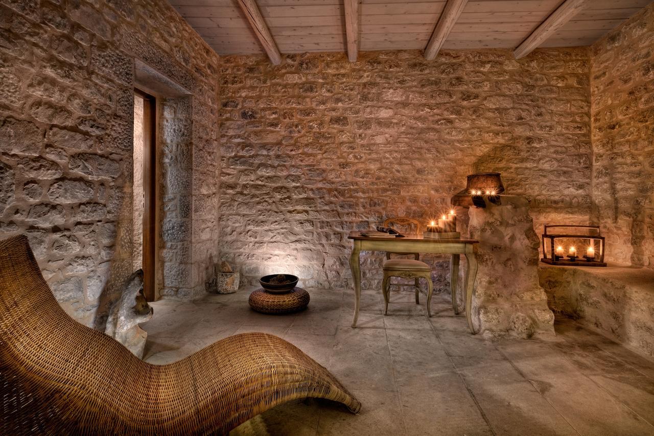 Petra & Fos Boutique Hotel & Spa Oitylo Eksteriør billede